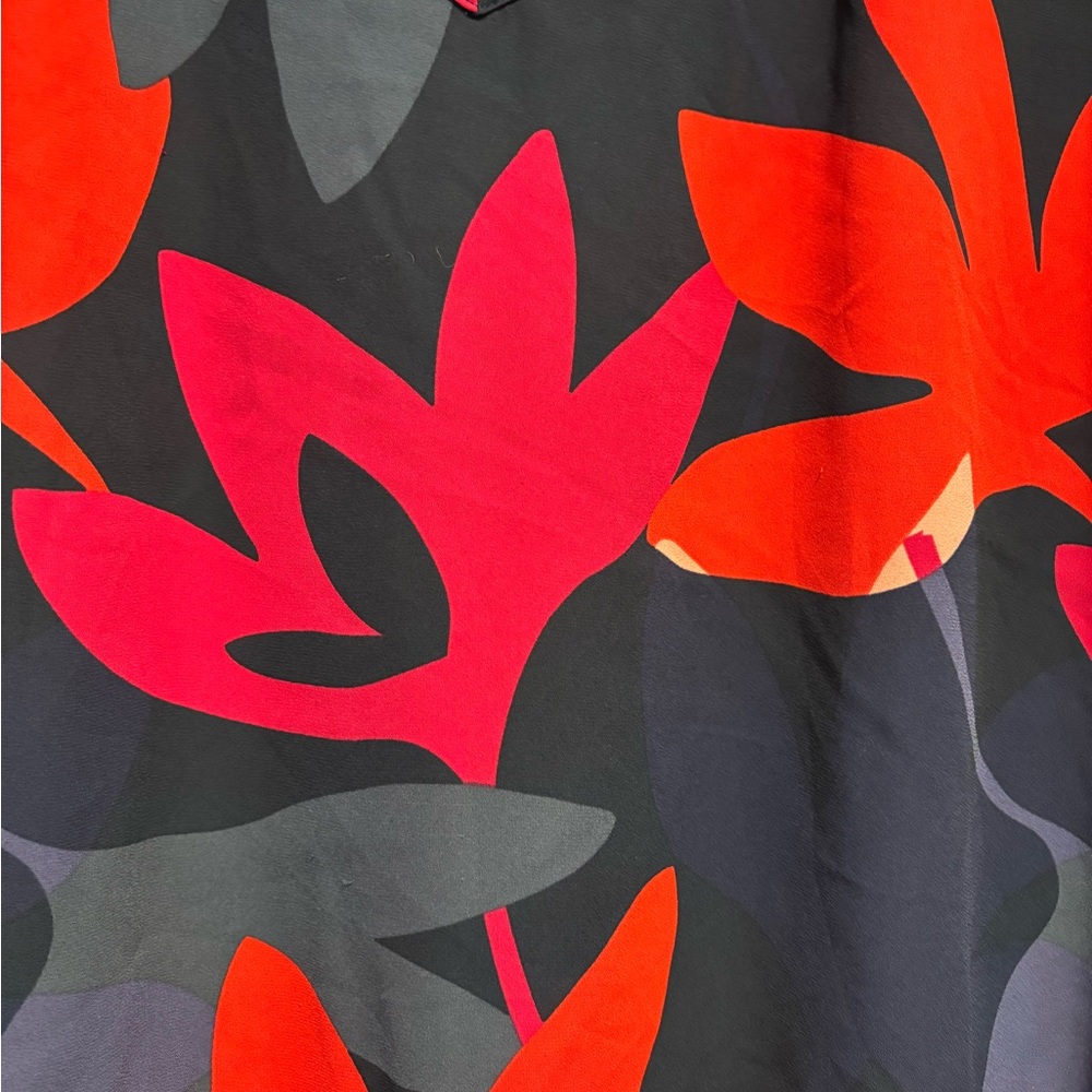LOFT Women's Red and Black Floral Blouse - Picture 2 of 6